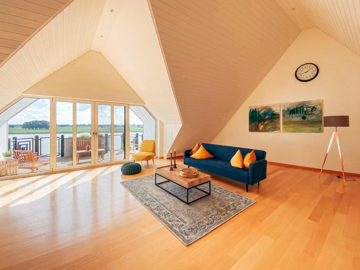 Rheinloft 3 - Große Giebelwohnung mit Dachterrassen an der Rheinpromenade Emmerich Exterior foto