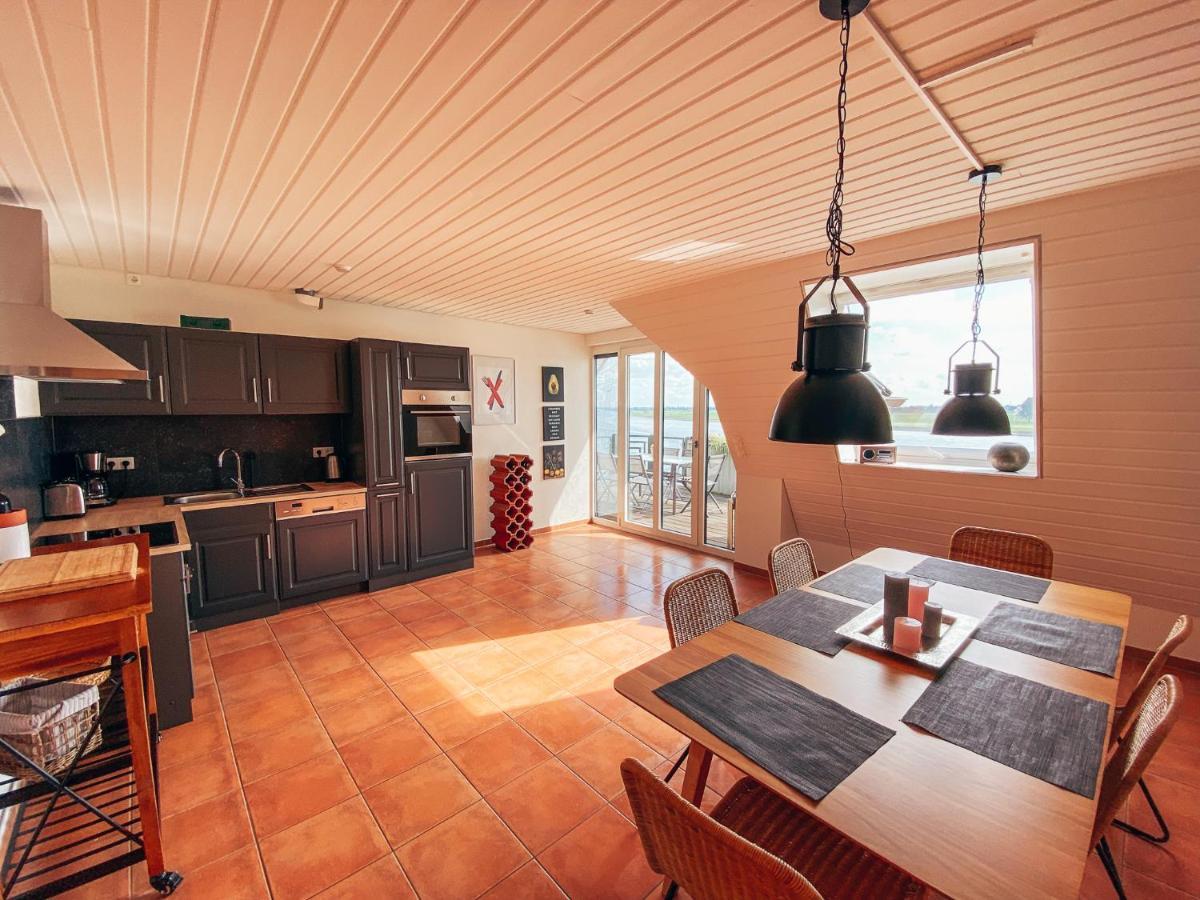 Rheinloft 3 - Große Giebelwohnung mit Dachterrassen an der Rheinpromenade Emmerich Exterior foto