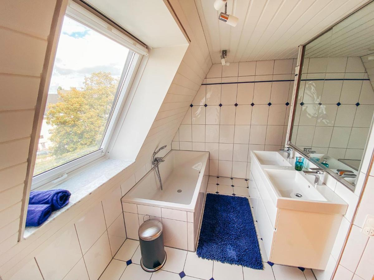 Rheinloft 3 - Große Giebelwohnung mit Dachterrassen an der Rheinpromenade Emmerich Exterior foto