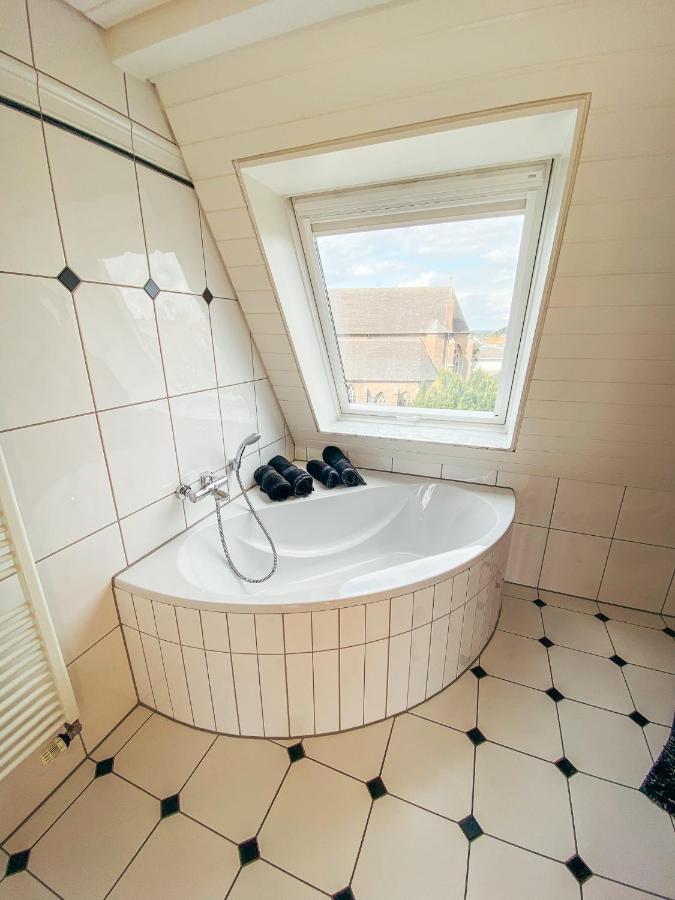 Rheinloft 3 - Große Giebelwohnung mit Dachterrassen an der Rheinpromenade Emmerich Exterior foto